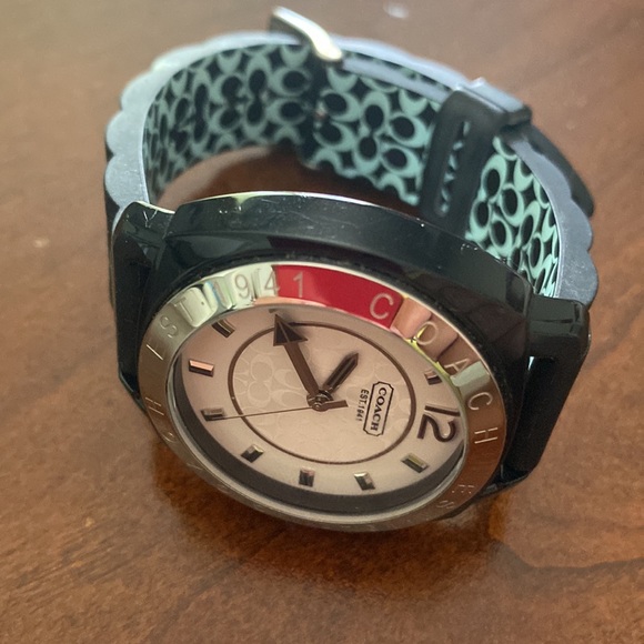 Coach Watch - Picture 4 of 6
